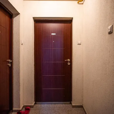 Suburban Escape 2 Appartement